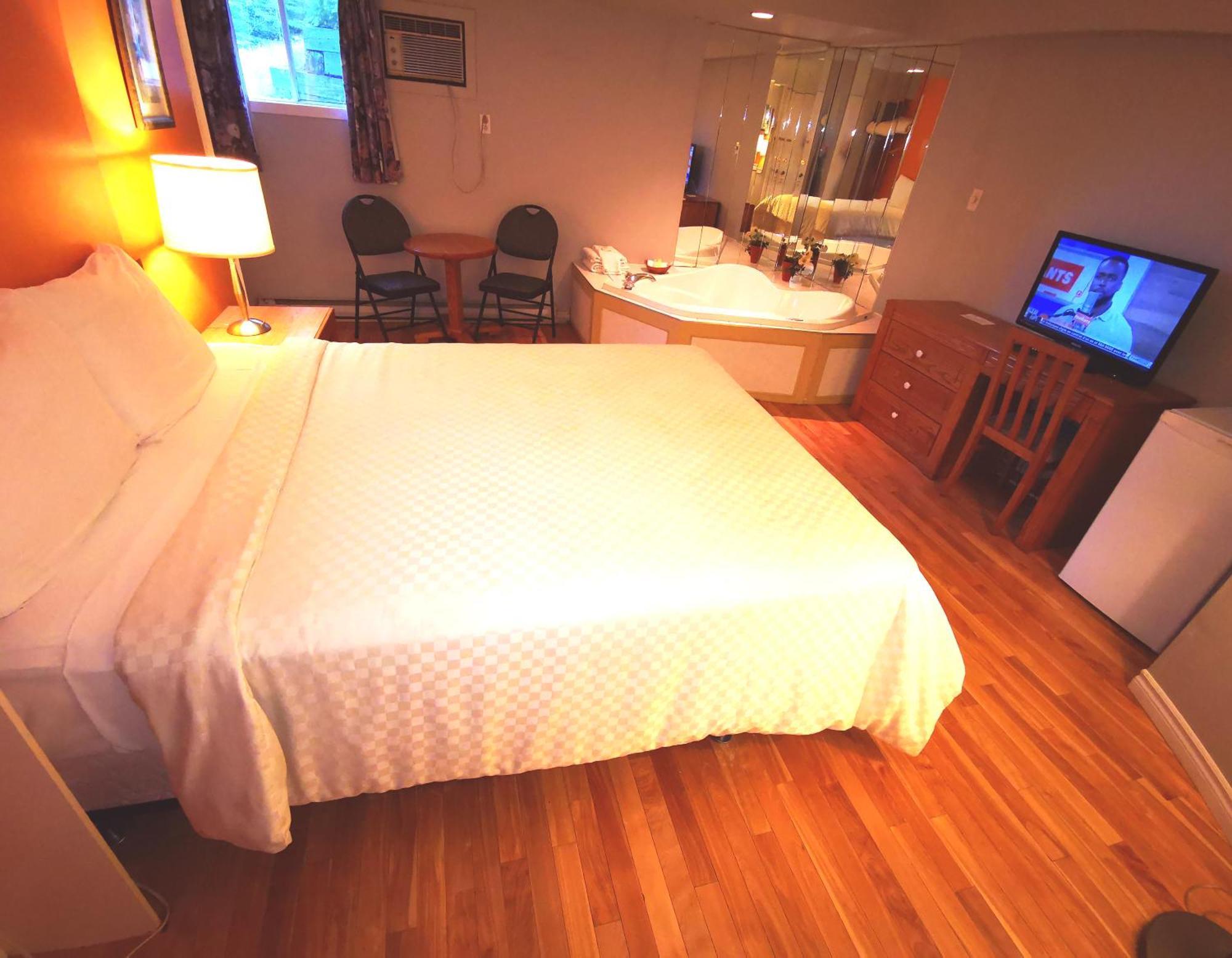 Tremblant Hotel 2*